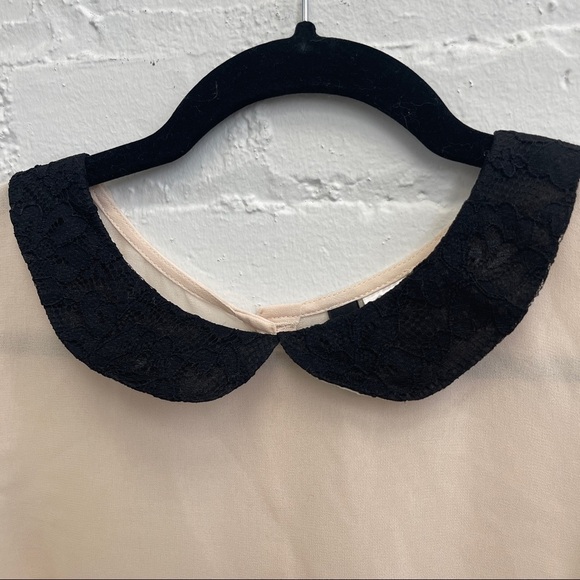 H&M PETER PAN COLLARED SHIRT SIZE SMALL - Picture 2 of 4